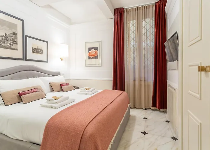 Stylish Spanish Steps Retreat * Рим